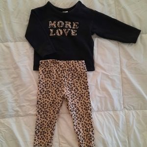 H&M baby girls leopard sweatshirt and leggings set